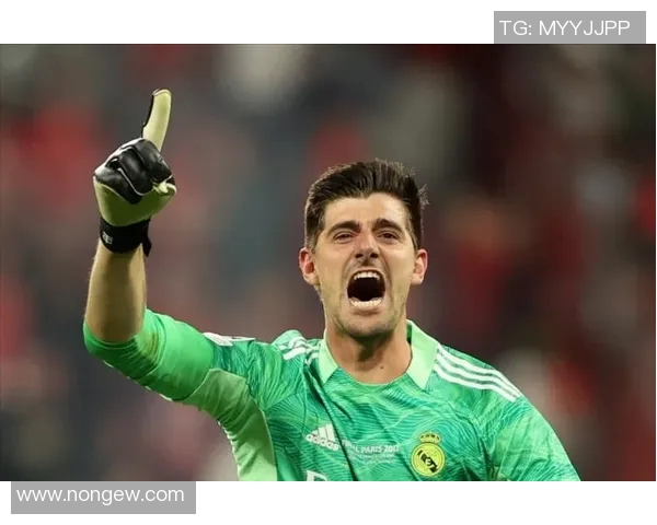 库尔图瓦的传奇之路:从青涩少年到世界顶级门将的成长故事 库尔图瓦的传奇之路:从青涩少年到世界顶级门将的成长故事