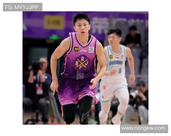 刘晓宇的成长之路:从篮球新星到职业生涯的辉煌历程与未来展望 刘晓宇的成长之路:从篮球新星到职业生涯的辉煌历程与未来展望