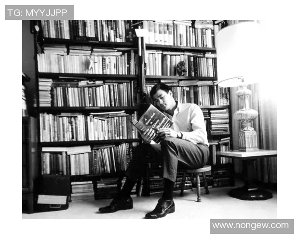 李小龙与马库斯的巅峰对决谁能胜出武道之争的传奇时刻