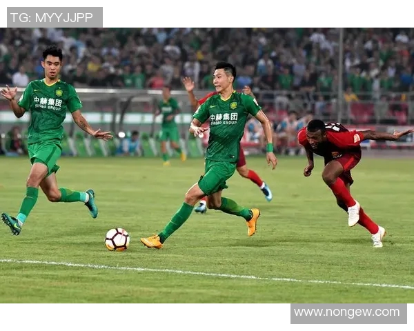 鲁能与国安激战正酣全场直播精彩瞬间回顾与分析