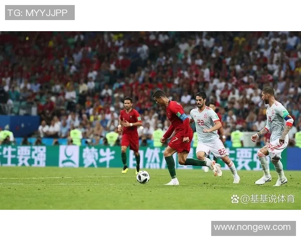 迪亚兹与瓜亚基尔的精彩对决揭示足球战术新趋势